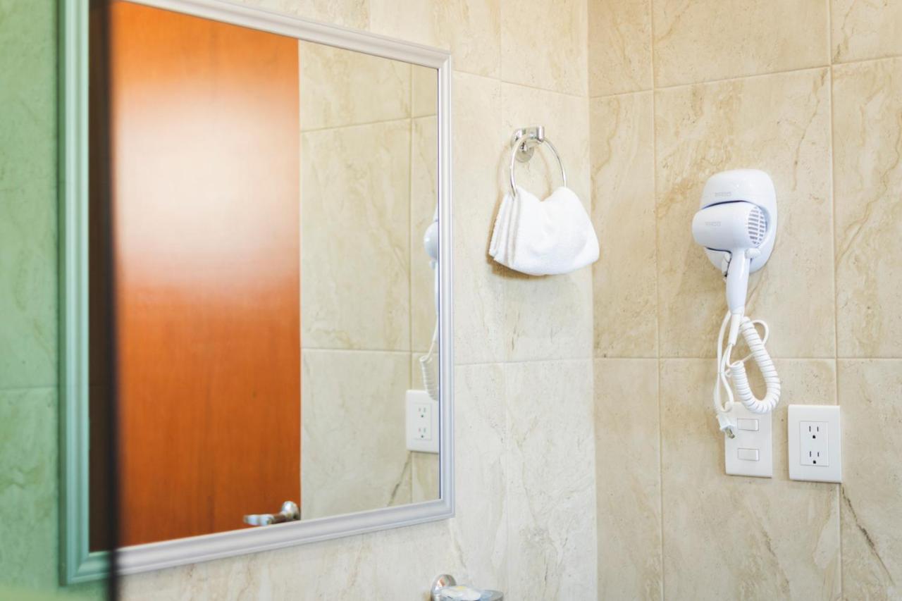 La Lola Hotel & Suites マサトラン エクステリア 写真